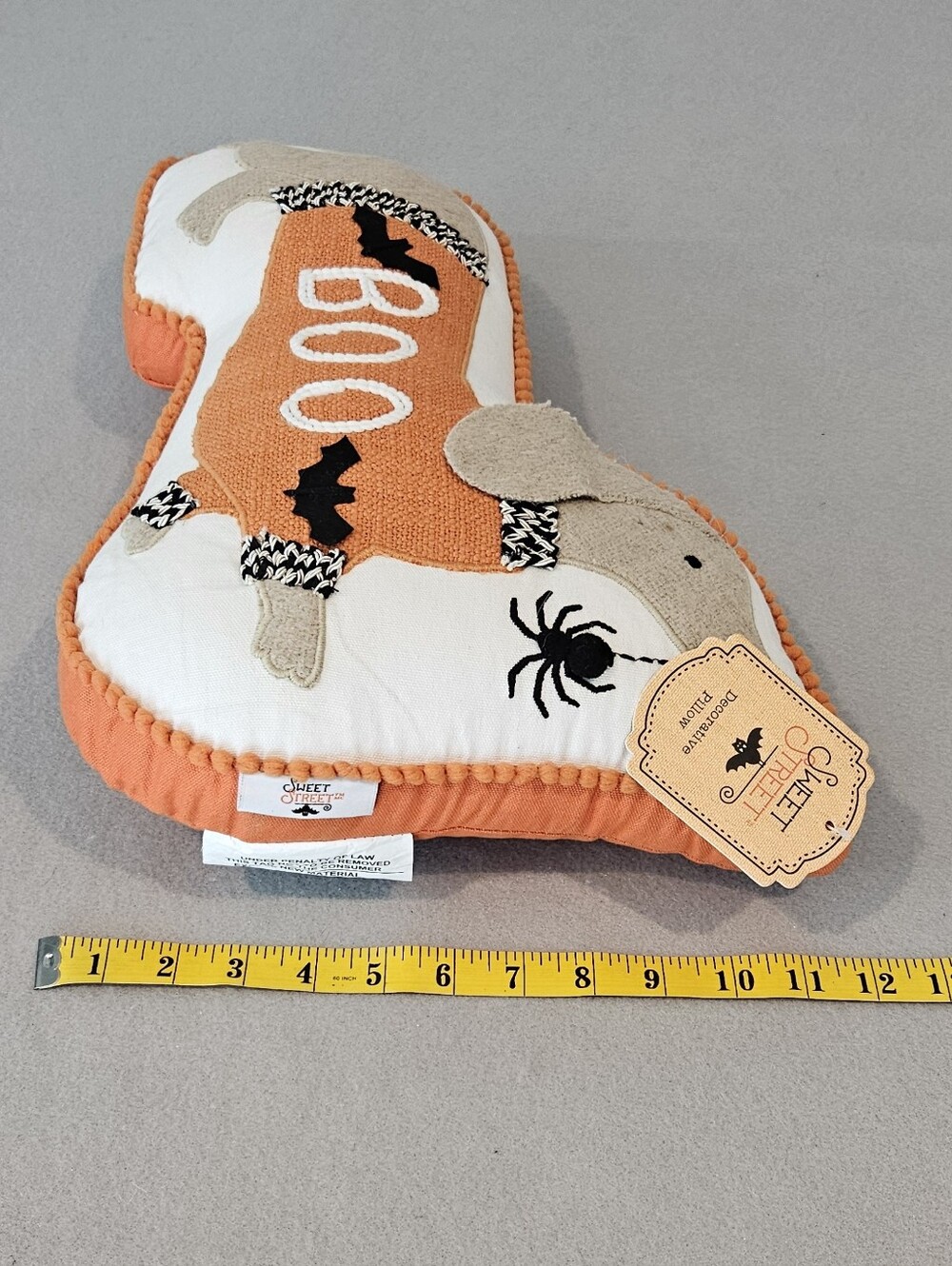 Viral Halloween Dachshund "BOO" Throw Pillow – NWT 🎃🖤🐾 - Picture 13 of 16